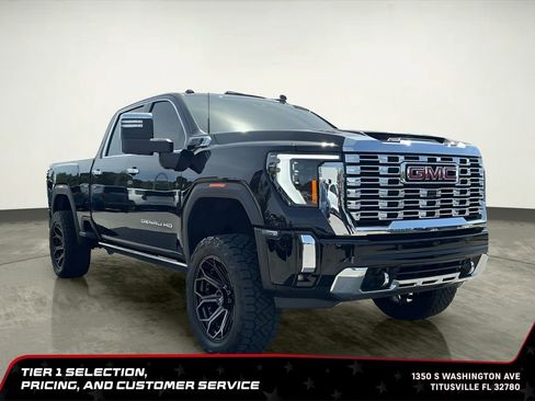 Used 2024 GMC Sierra 2500 Denali w/ Denali Reserve Package AWD/4WD image 8