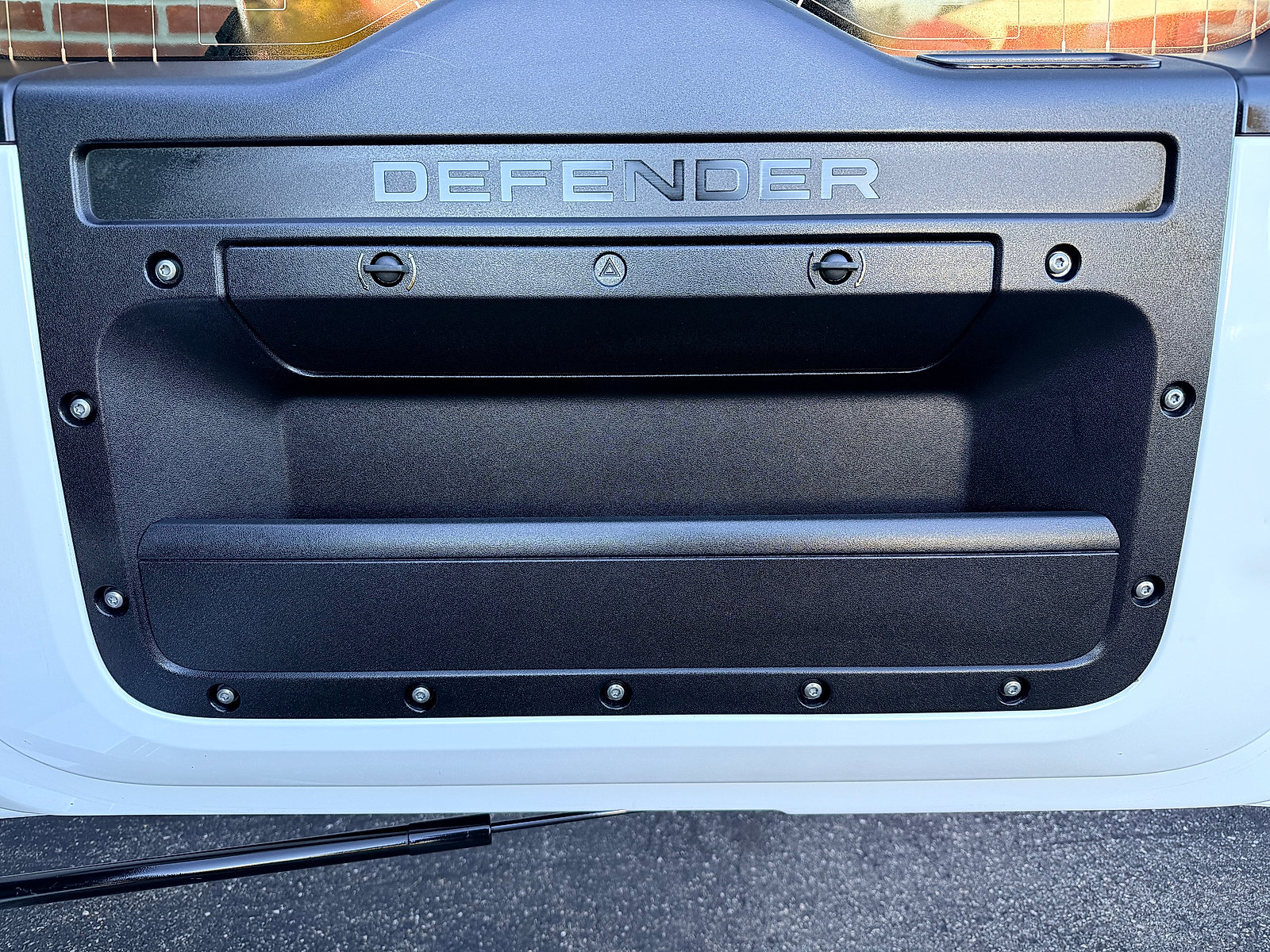 Used 2025 Land Rover Defender 110 S AWD/4WD image 36