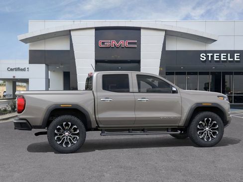 New 2026 GMC Canyon Denali image 5
