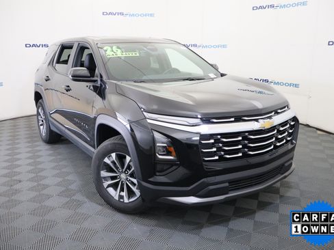 Used 2026 Chevrolet Equinox LT w/ Convenience Package II image 2