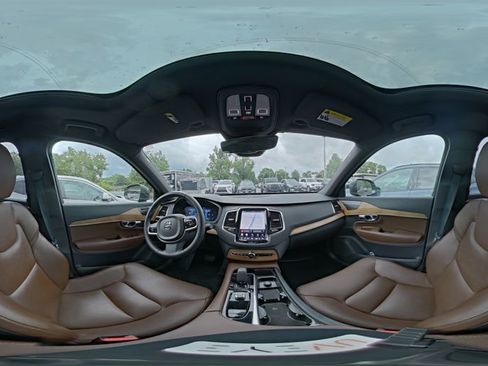 Certified 2023 Volvo XC90 B6 Plus AWD/4WD image 9