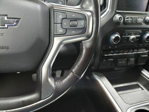 Used 2019 Chevrolet Silverado 1500 LT Trail Boss AWD/4WD image 15