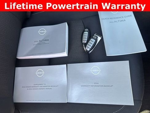 Used 2024 Nissan Altima 2.5 SV image 19