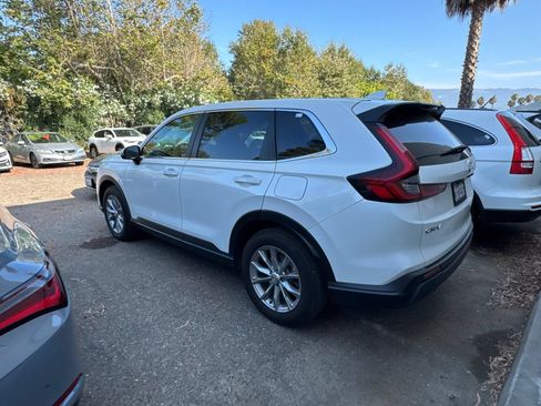 Used 2024 Honda CR-V EX-L image 6