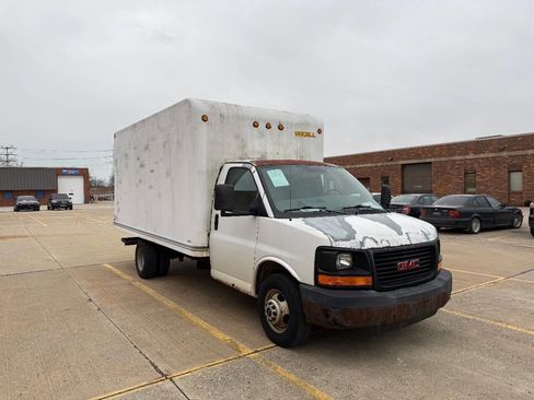 Used 2005 GMC Savana 3500 image 6