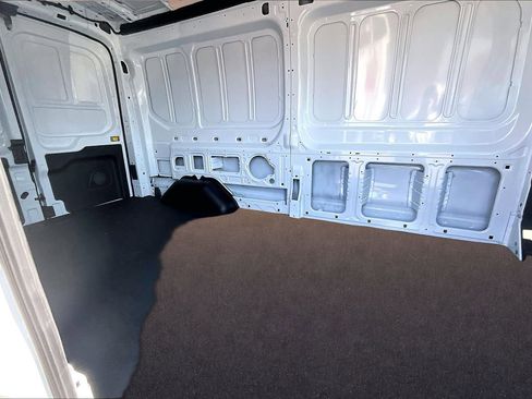 New 2026 Ford Transit 250 148 Medium Roof RWD image 9