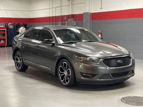 Used 2015 Ford Taurus SHO w/ Equipment Group 401A AWD/4WD image 2