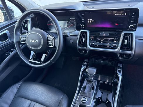 Used 2022 Kia Sorento SX image 36