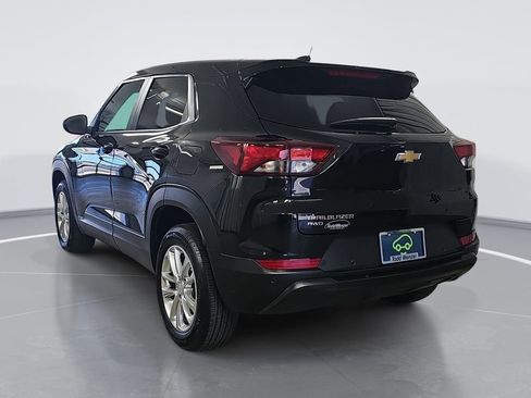 Used 2025 Chevrolet TrailBlazer LS w/ LS Convenience Package AWD/4WD image 6