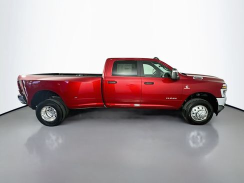 New 2026 RAM 3500 Big Horn AWD/4WD image 8