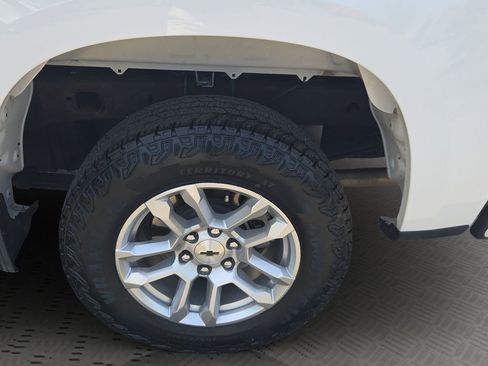 Used 2023 Chevrolet Silverado 1500 RST w/ Z71 Off-Road Package AWD/4WD image 19