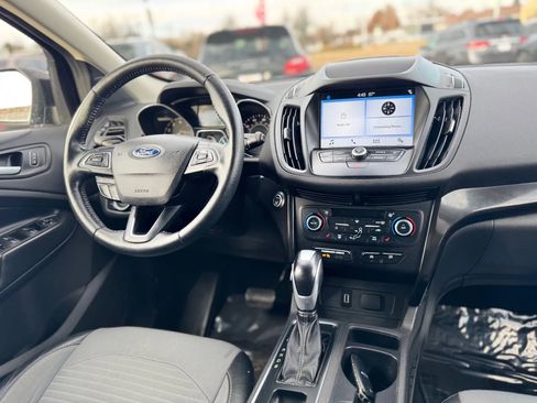 Used 2019 Ford Escape SE FWD image 21