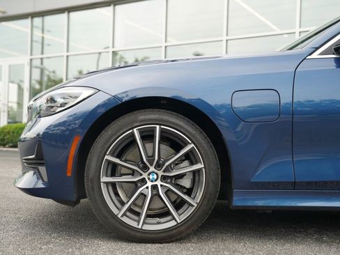 Used 2021 BMW 330e xDrive AWD/4WD image 5