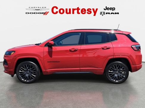 Certified 2022 Jeep Compass Limited AWD/4WD image 7