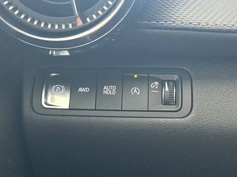 Used 2026 Chevrolet Equinox LT w/ Convenience Package II AWD/4WD image 34