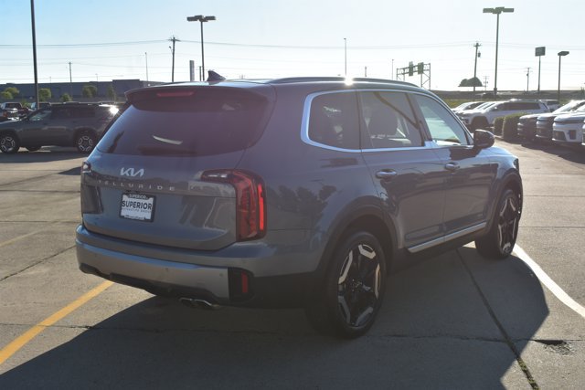 Used 2025 Kia Telluride S FWD image 5