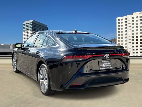 Used 2024 Toyota Mirai w/ Advanced Technology Package image 4