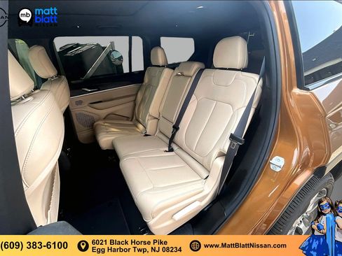Used 2026 Jeep Grand Cherokee L Limited AWD/4WD image 24