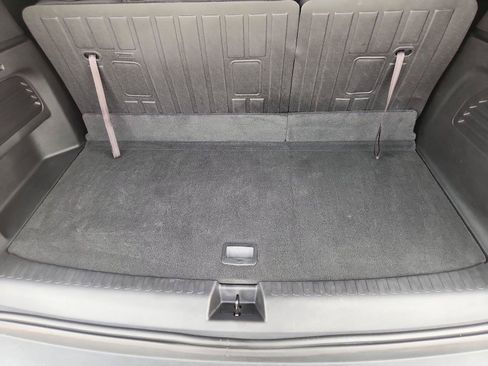 Certified 2025 Chevrolet Traverse LT w/ Driver Confidence Package FWD image 25
