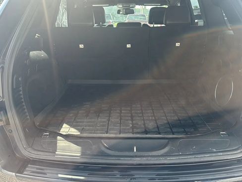 Used 2015 Jeep Grand Cherokee Altitude AWD/4WD image 6