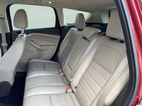 Used 2017 Ford Escape SE w/ SE Leather Comfort Package image 25