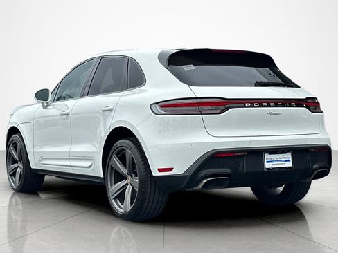Used 2023 Porsche Macan AWD/4WD image 3