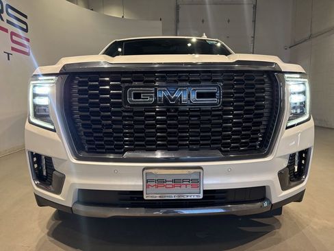 Used 2024 GMC Yukon Denali Ultimate AWD/4WD image 10