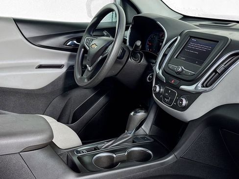 Used 2020 Chevrolet Equinox LS w/ LS Convenience Package image 35