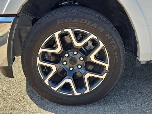 Used 2026 RAM 1500 Laramie AWD/4WD image 11