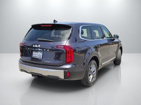 Used 2025 Kia Telluride LX FWD image 7