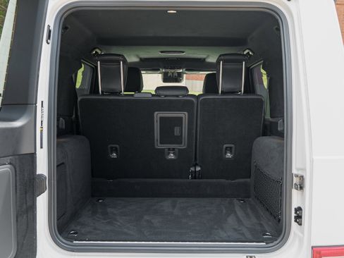 Used 2025 Mercedes-Benz G 550 image 23