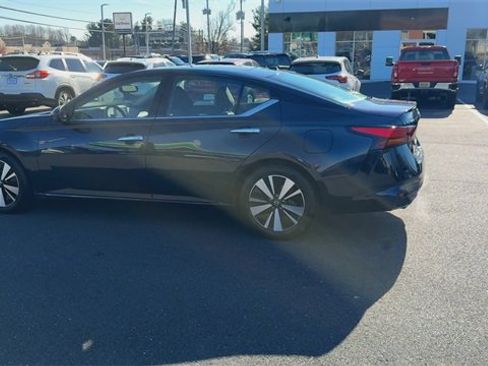 Used 2019 Nissan Altima 2.5 SV image 6