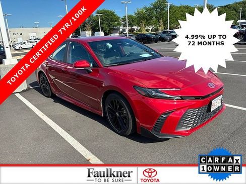 Certified 2025 Toyota Camry SE FWD image 1