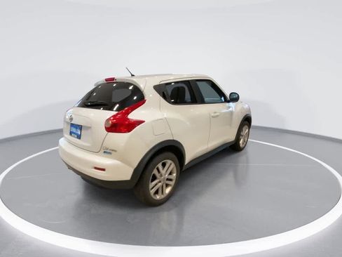 Used 2013 Nissan Juke SV AWD/4WD image 8