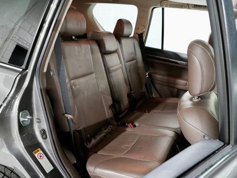 Used 2014 Lexus GX 460 w/ Premium Package image 32