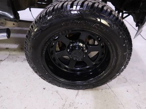 Used 2016 Ford F250 Lariat w/ Lariat Ultimate Package image 38