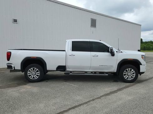 Used 2022 GMC Sierra 3500 Denali w/ Denali Ultimate Package AWD/4WD image 8