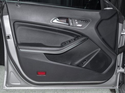 Used 2019 Mercedes-Benz CLA 250 image 10