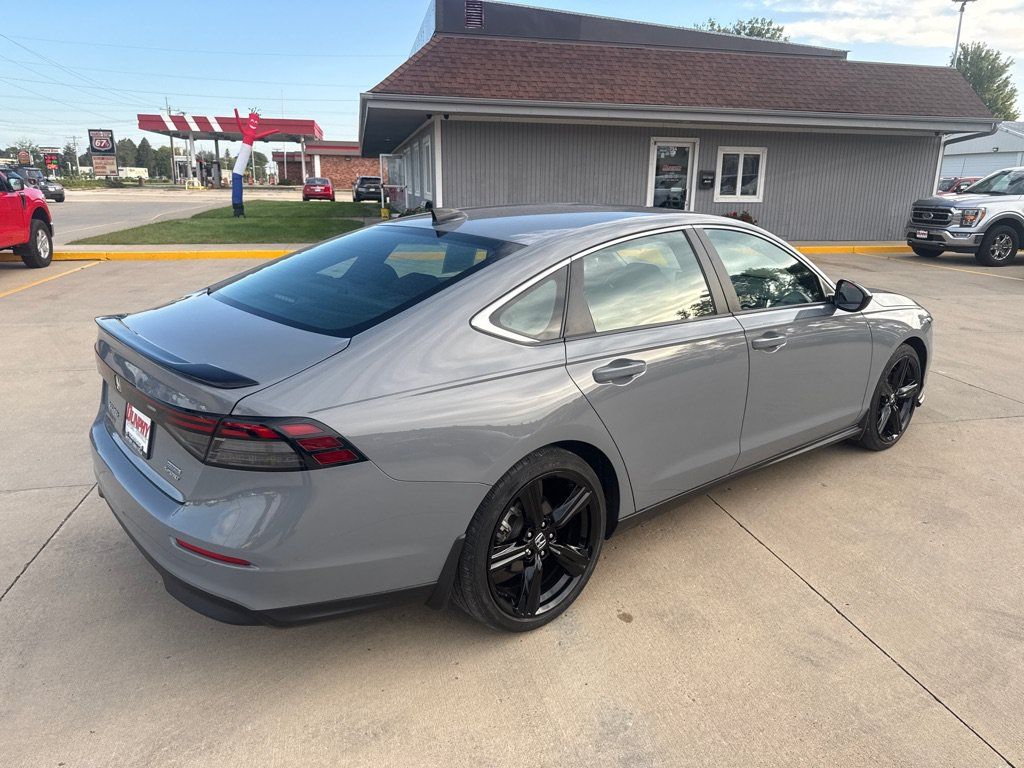 Used 2024 Honda Accord Sport image 5