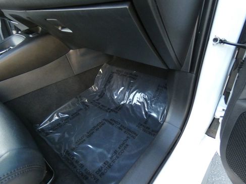 Used 2020 Toyota Corolla XSE image 32