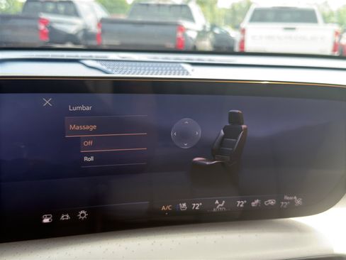 Certified 2025 Buick Enclave Avenir w/ Super Cruise Package FWD image 17