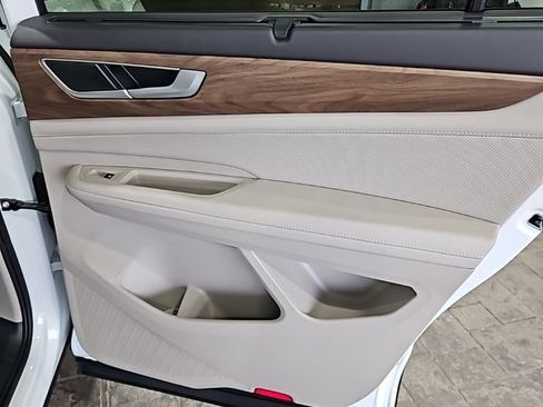 New 2026 Volkswagen Atlas SE FWD image 15