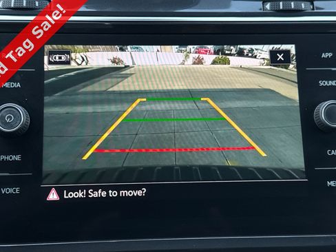 Certified 2022 Volkswagen Tiguan SE R-Line image 20