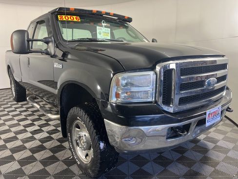 Used 2006 Ford F250 XLT image 1