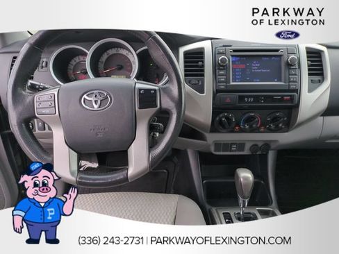Used 2013 Toyota Tacoma PreRunner w/ SR5 Pkg RWD image 27