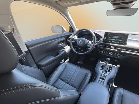 Used 2023 Honda HR-V EX-L image 19