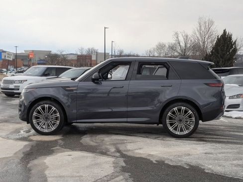 New 2026 Land Rover Range Rover Sport SE image 5