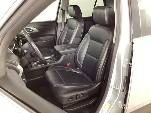 Used 2019 Chevrolet Traverse LT w/ LT Premium Package FWD image 23