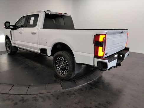 Used 2024 Ford F250 Platinum image 8