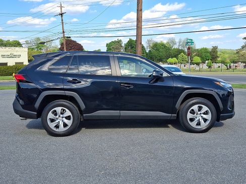 Used 2023 Toyota RAV4 LE AWD/4WD image 7